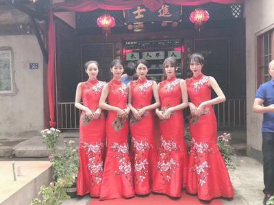 義烏禮儀、模特、主持人及舞蹈服務(wù) 專業(yè)團(tuán)隊(duì)助力品牌形象升級(jí)